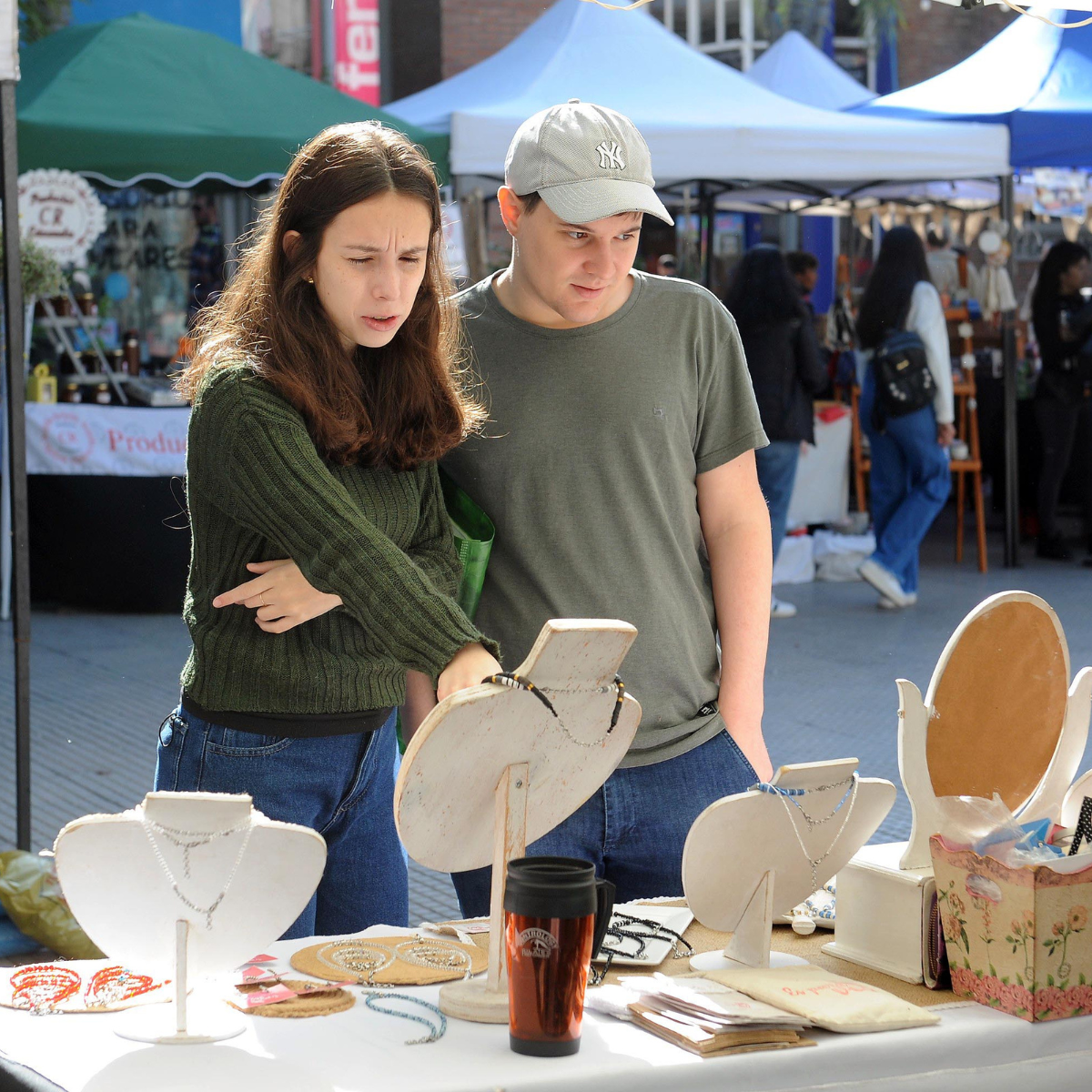 Feria de Emprendedoras Camees